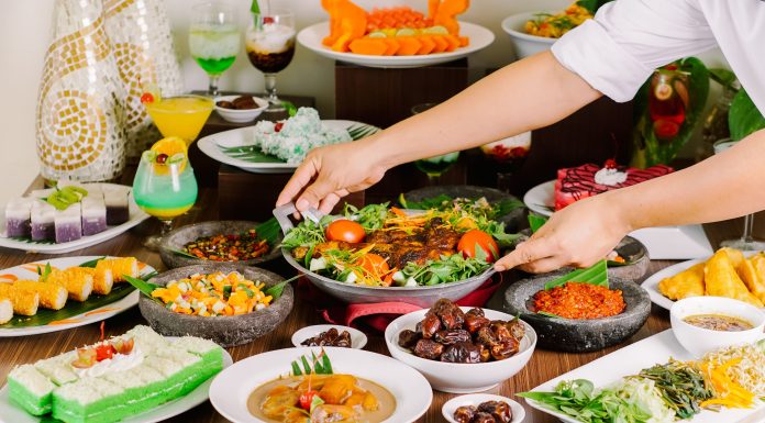 HARMONI SERUNAI RAMADAN, SAJIAN BUKA PUASA SPESIAL DI HOTEL SANTIKA BENGKULU